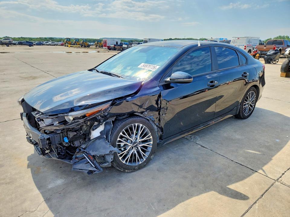 KIA FORTE 2023 con VIN 3KPF54AD3PE679512 - Foto de la subasta