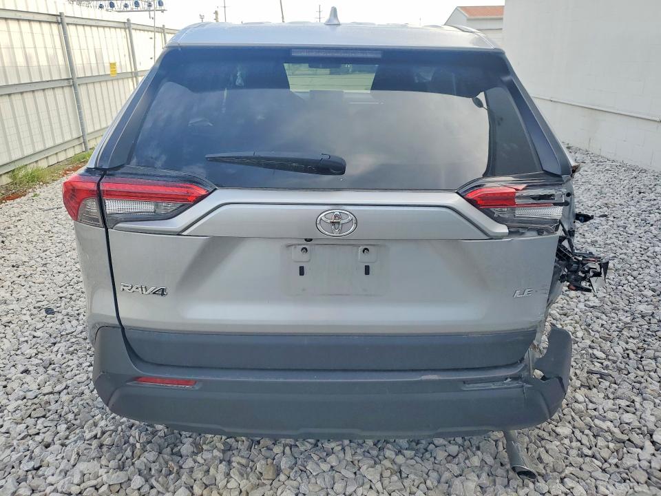 Снимка 6 от търг – 2024 TOYOTA RAV4 с VIN 2T3K1RFV1RW308459