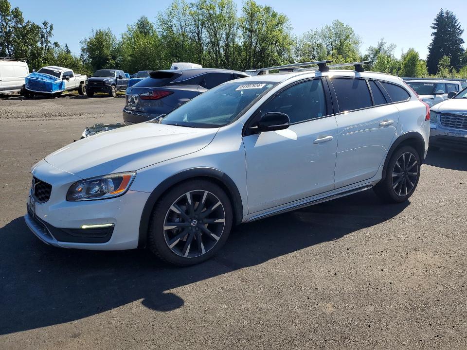 2017 VOLVO V60 CROSS COUNTRY - Търг №54997956