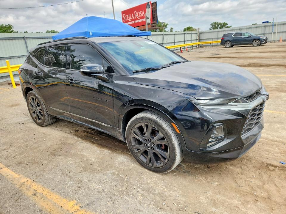 Photo 4 from auction – 2020 CHEVROLET BLAZER with VIN 3GNKBKRSXLS685390