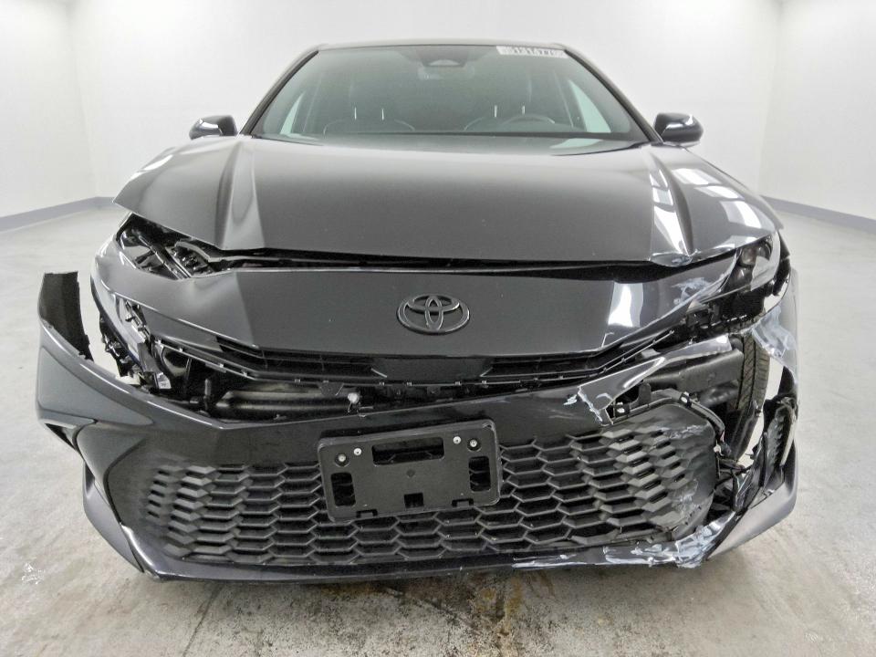 Zdjęcie 5 z aukcji – 2025 TOYOTA CAMRY z VIN 4T1DAACK2SU088042