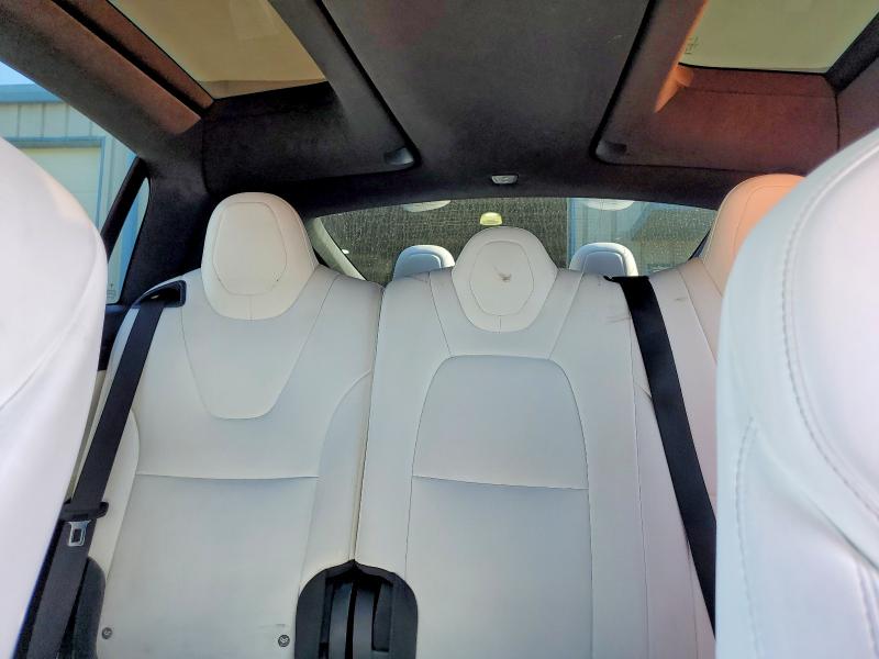 Photo 10 from auction – 2019 TESLA MODEL X with VIN 5YJXCAE27KF152626