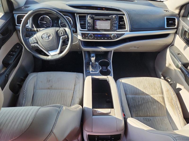 Photo 8 from auction – 2015 TOYOTA HIGHLANDER with VIN 5TDBKRFH5FS088098