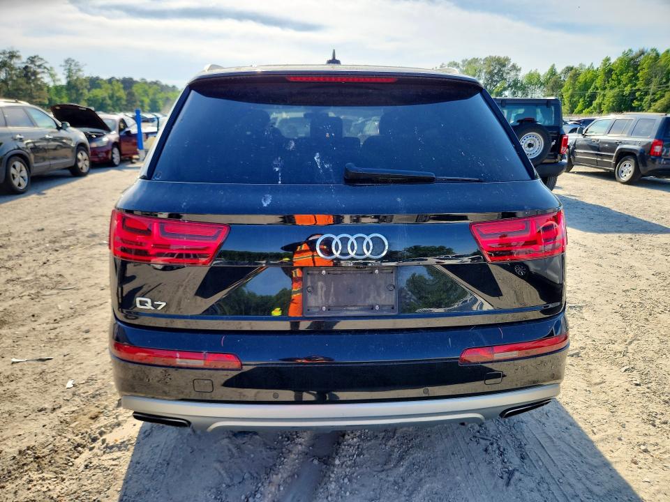 Photo 6 from auction – 2019 AUDI Q7 with VIN WA1LHAF77KD023894