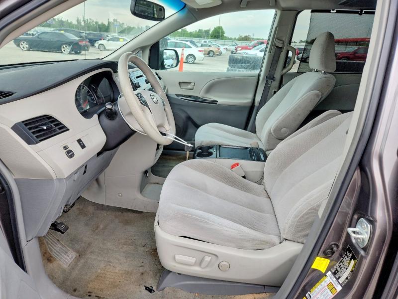 Zdjęcie 7 z aukcji – 2011 TOYOTA SIENNA z VIN 5TDKK3DC5BS167897