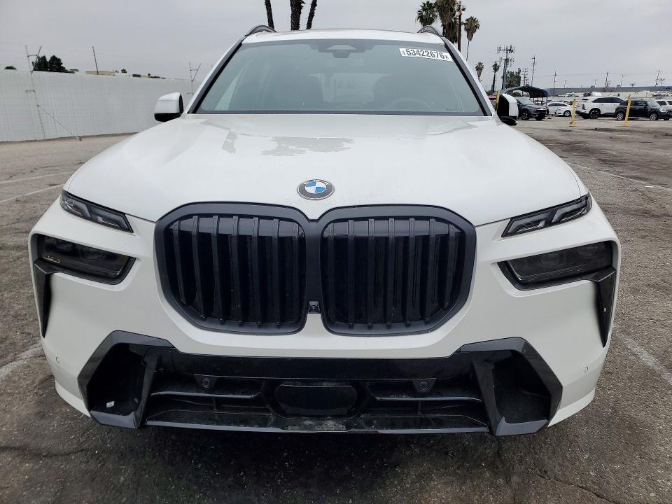 Photo 5 from auction – 2026 BMW X7 with VIN 5UX23EM05T9257354