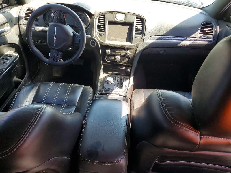 Photo 8 from auction – 2018 CHRYSLER 300 with VIN 2C3CCAGG7JH250351