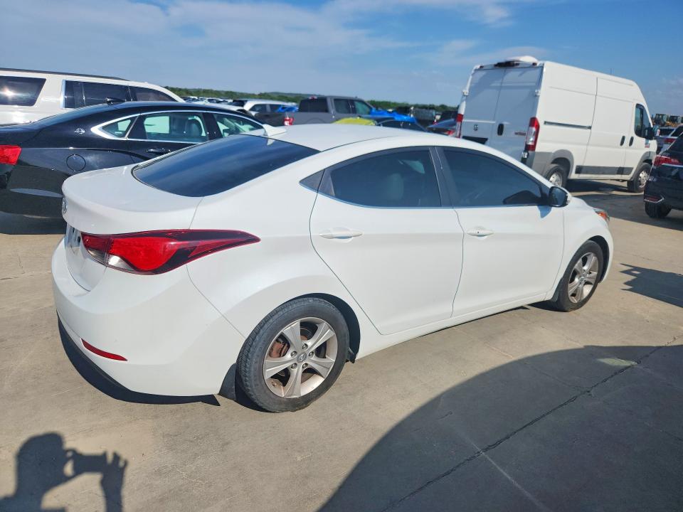 Photo 3 from auction – 2016 HYUNDAI ELANTRA with VIN 5NPDH4AE2GH723406