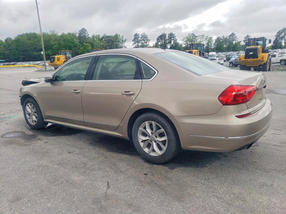 Photo 2 from auction – 2016 VOLKSWAGEN PASSAT with VIN 1VWAT7A38GC036196