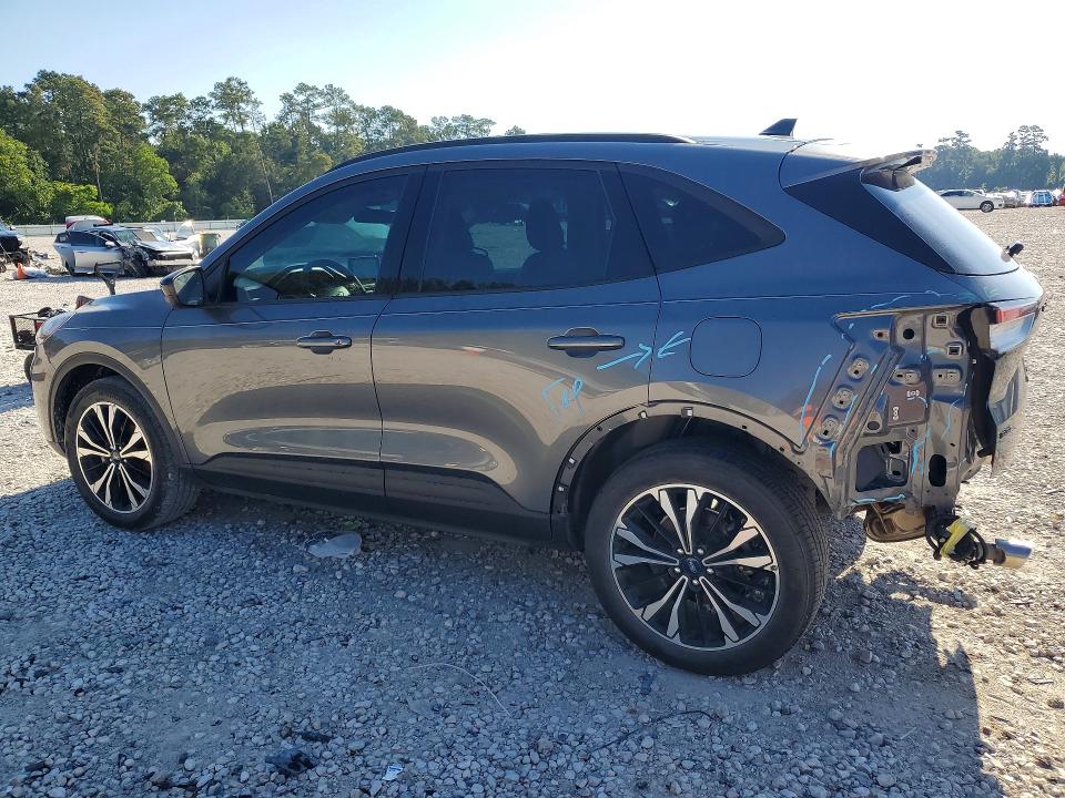 Photo 2 from auction – 2022 FORD ESCAPE with VIN 1FMCU9H96NUB35150