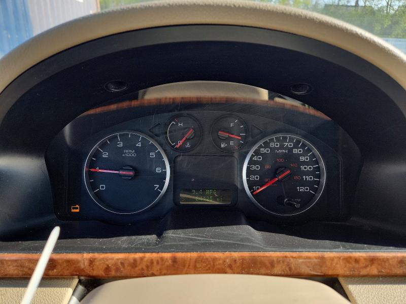 Фото 9 с аукциона – 2005 FORD FIVE HUNDRED с VIN 1FAFP24105G169041