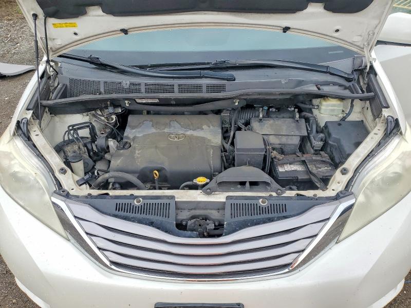 Photo 12 from auction – 2016 TOYOTA SIENNA with VIN 5TDYK3DC5GS736667