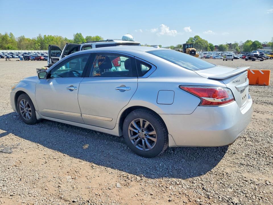 Photo 2 from auction – 2015 NISSAN ALTIMA with VIN 1N4AL3AP1FC461049