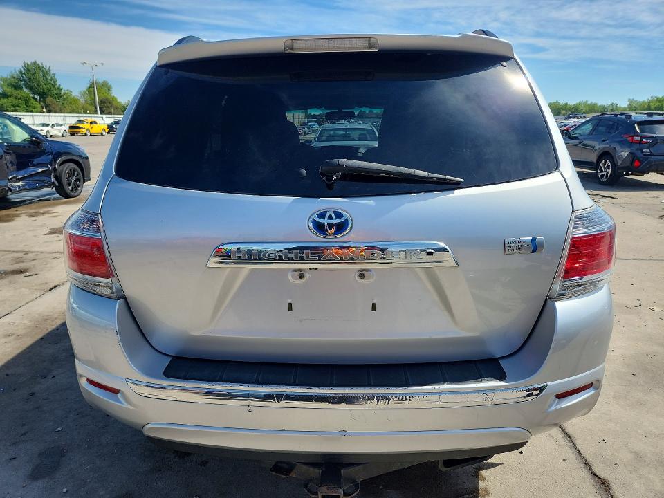 Photo 6 from auction – 2011 TOYOTA HIGHLANDER with VIN JTEBC3EH2B2002352