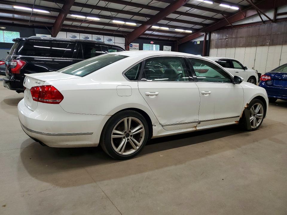 Photo 3 from auction – 2012 VOLKSWAGEN PASSAT with VIN 1VWCM7A35CC083850