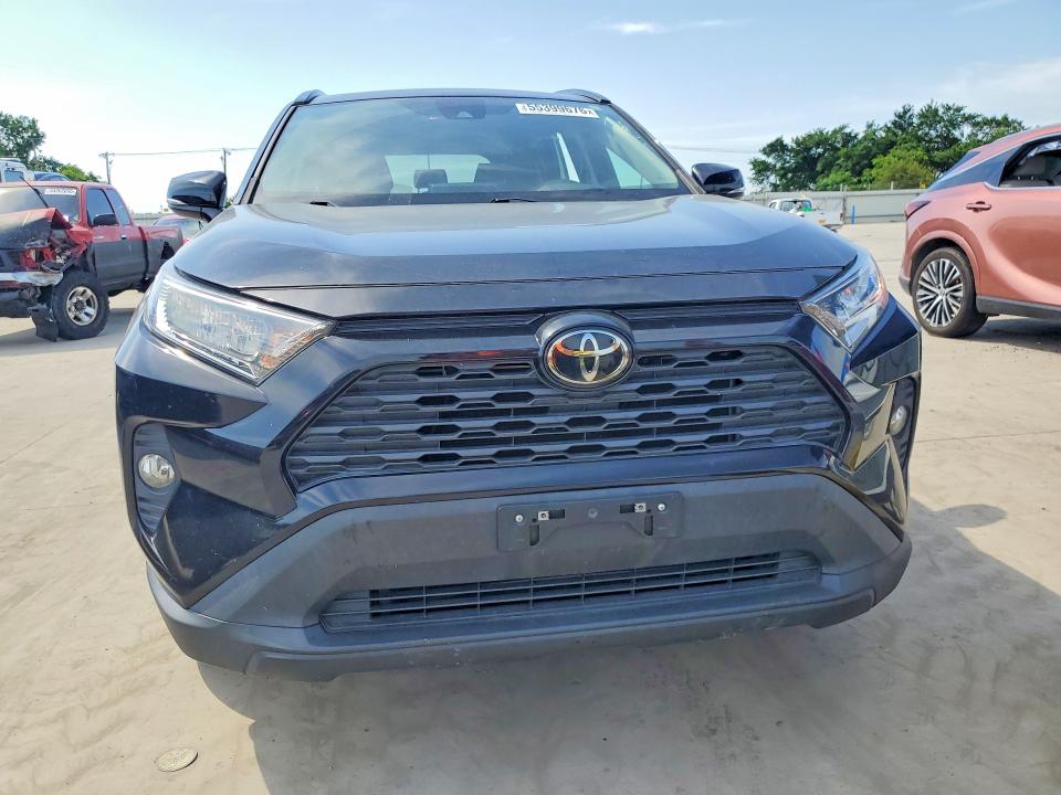 Photo 5 from auction – 2021 TOYOTA RAV4 with VIN 2T3W1RFV9MW131962