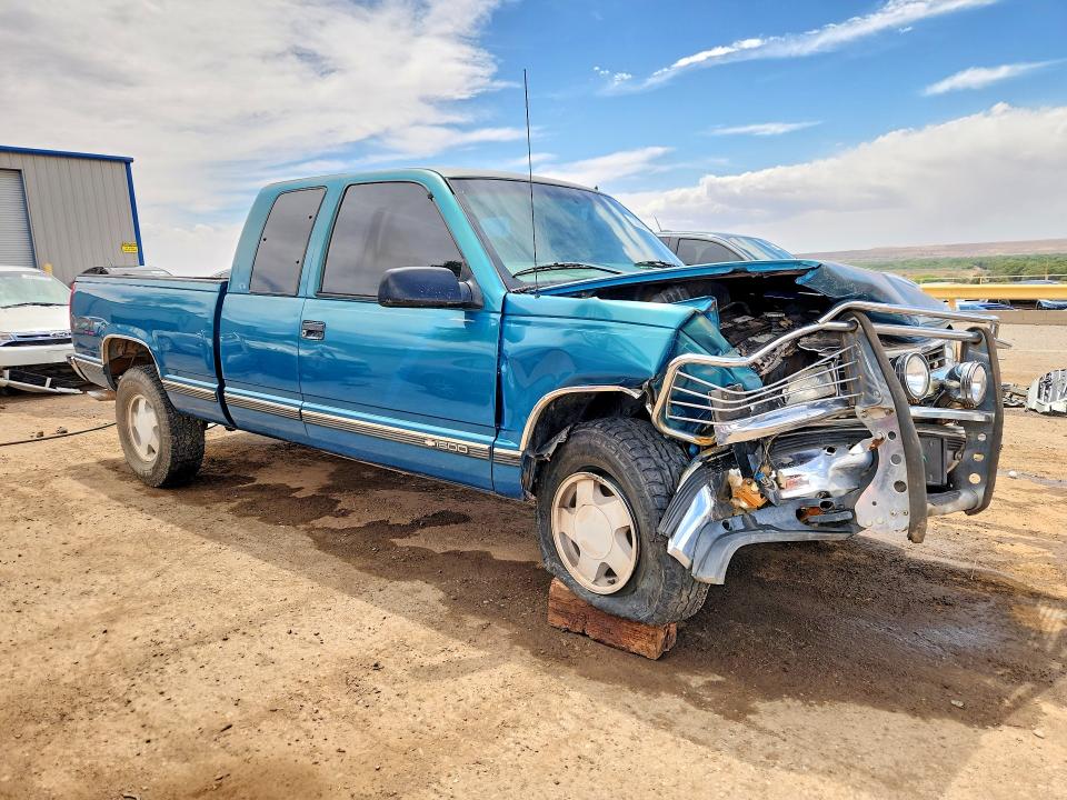 Photo 4 from auction – 1998 CHEVROLET GMT-400 with VIN 1GCEK19R1WE117136