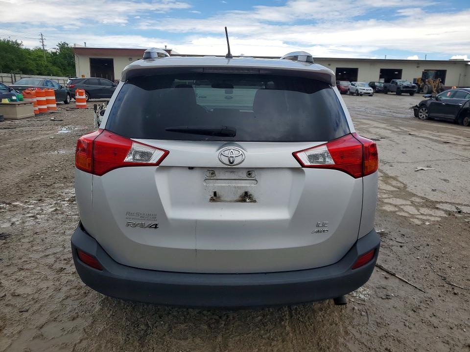 Photo 6 from auction – 2014 TOYOTA RAV4 with VIN 2T3BFREV2EW181914