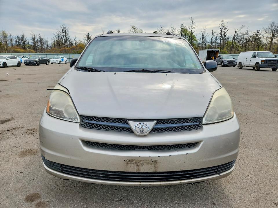 Photo 5 from auction – 2005 TOYOTA SIENNA with VIN 5TDZA23C05S337424
