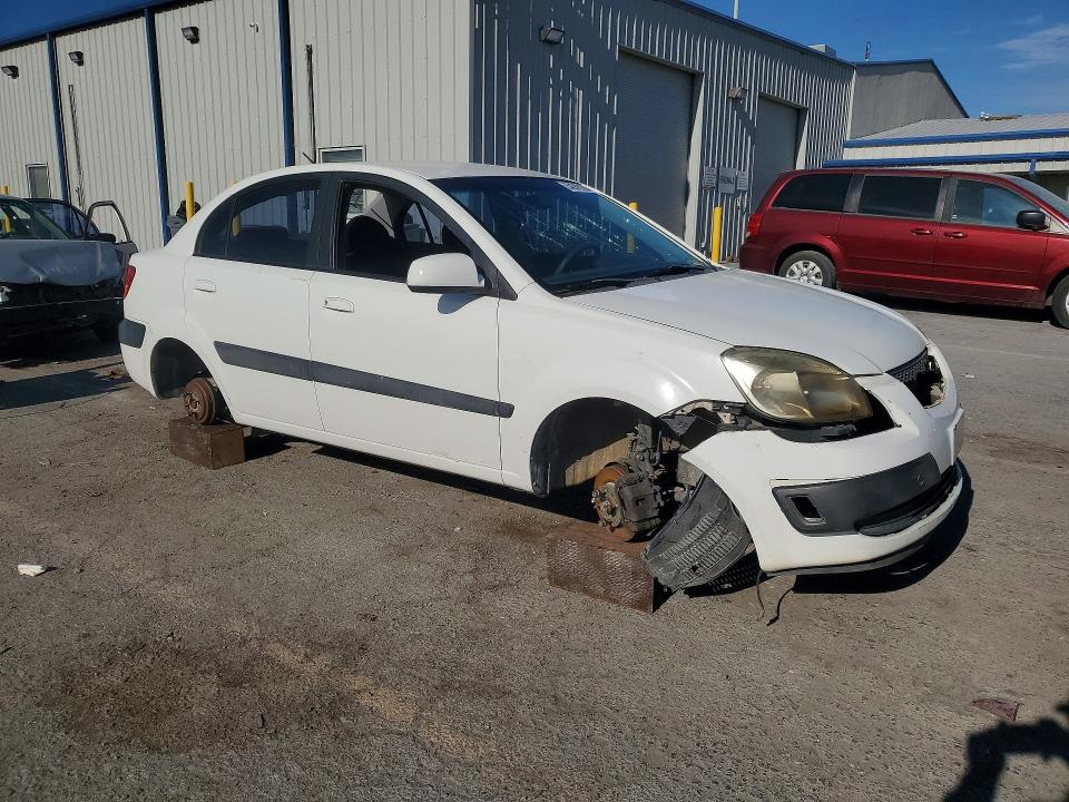 صورة رقم 4 من المزاد - 2006 KIA RIO مع VIN KNADE123766045889