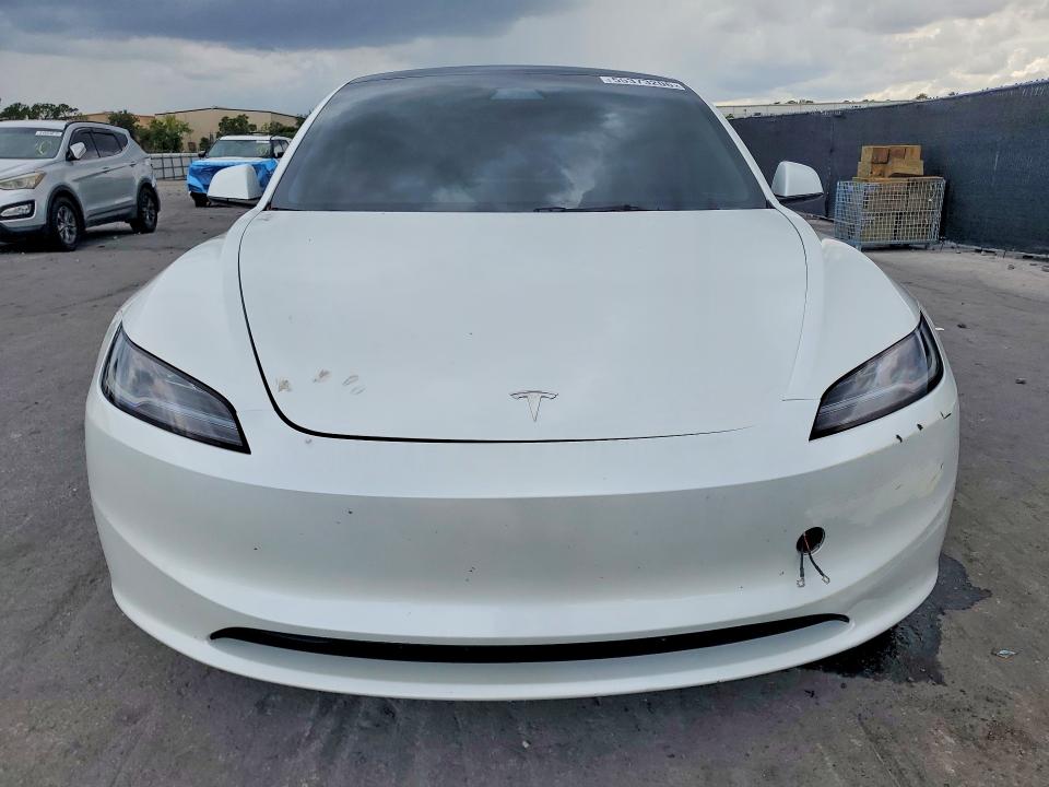 Снимка 5 от търг – 2024 TESLA MODEL 3 с VIN 5YJ3E1EA9RF744085