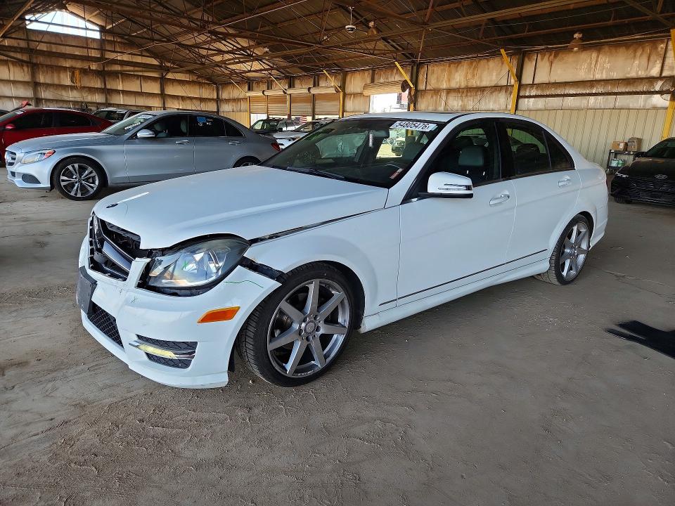 MERCEDES-BENZ C 2014 with VIN WDDGF4HBXEA953526 - Photo from auction