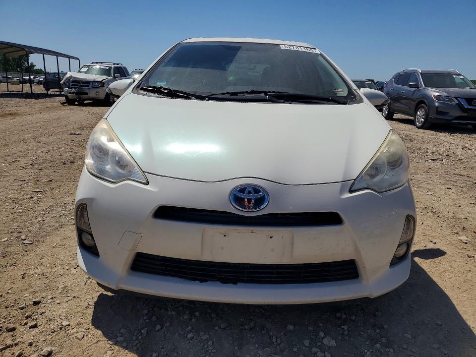 Photo 5 from auction – 2013 TOYOTA PRIUS C with VIN JTDKDTB38D1048190