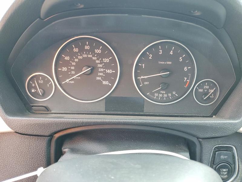 Photo 9 from auction – 2013 BMW 328 with VIN WBA3C1C58DF443935