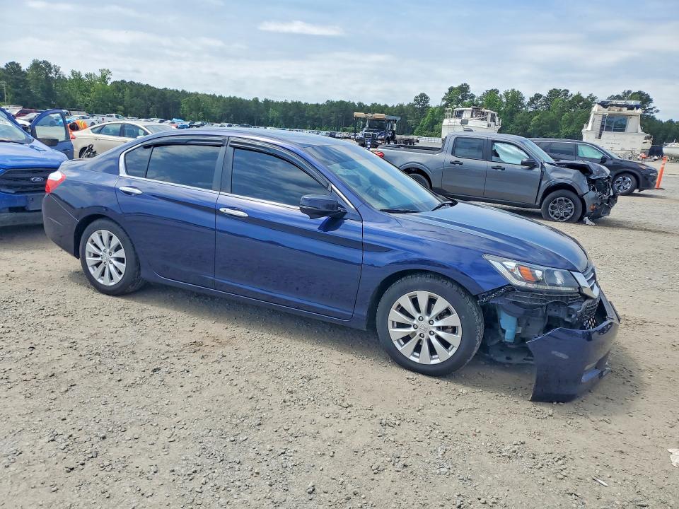 Photo 4 from auction – 2015 HONDA ACCORD with VIN 1HGCR2F85FA166546