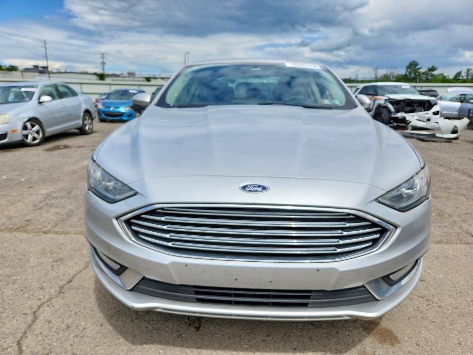 Photo 5 from auction – 2017 FORD FUSION with VIN 3FA6P0G77HR106715