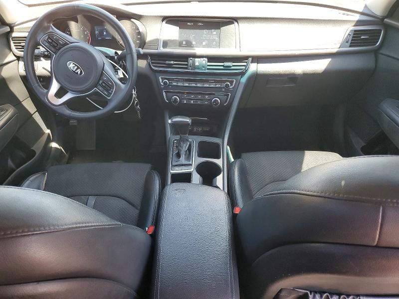 Photo 8 from auction – 2018 KIA OPTIMA with VIN 5XXGT4L34JG228554