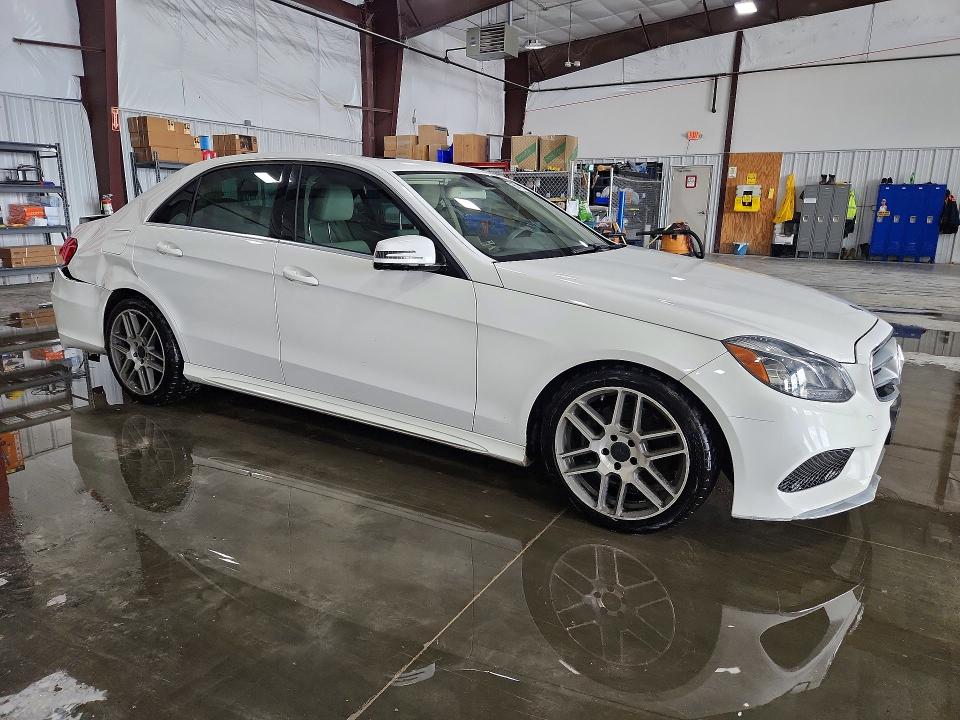 Photo 4 from auction – 2014 MERCEDES-BENZ E with VIN WDDHF8JB0EB032495