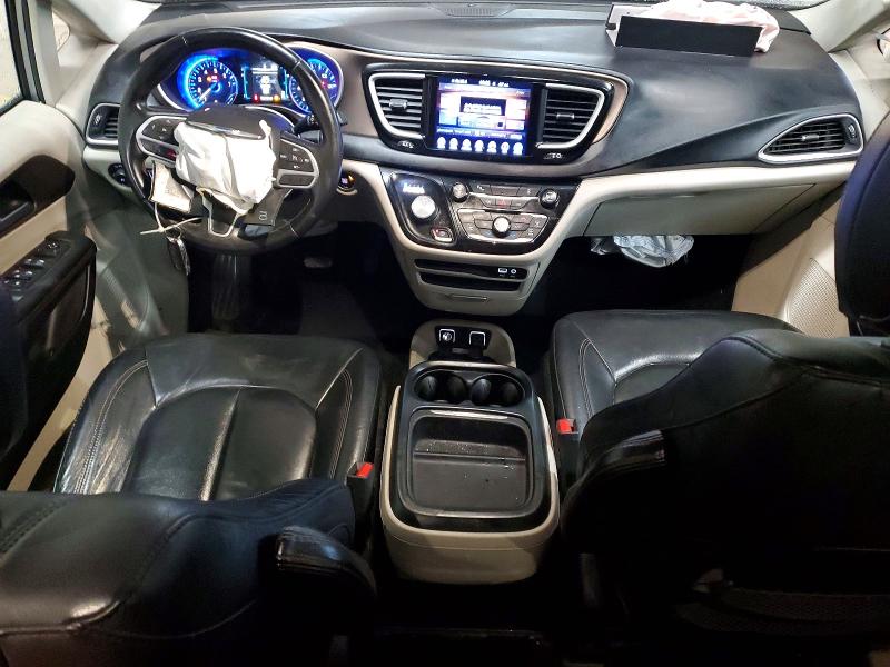 Photo 8 from auction – 2017 CHRYSLER PACIFICA with VIN 2C4RC1BG7HR560727