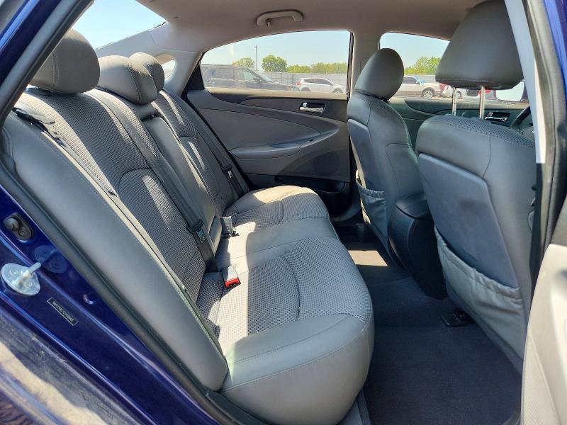 Photo 10 from auction – 2012 HYUNDAI SONATA with VIN 5NPEC4AC7CH498668
