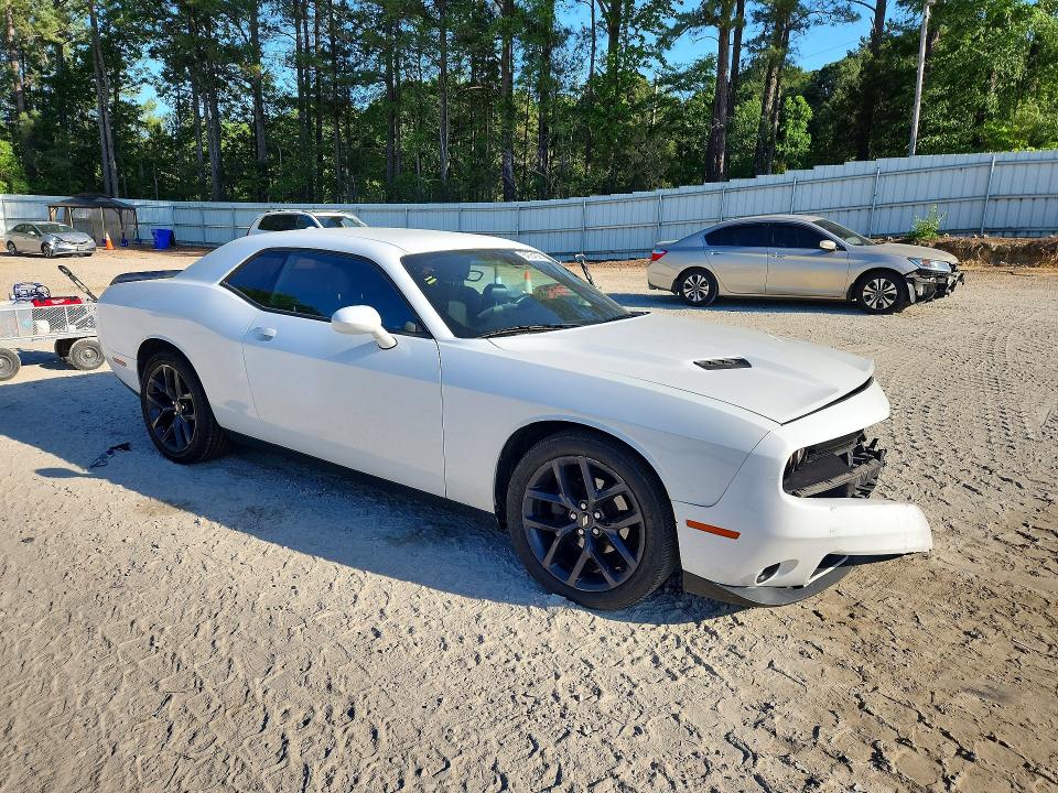 Photo 4 from auction – 2019 DODGE CHALLENGER with VIN 2C3CDZAGXKH724086