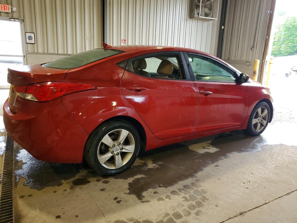 Photo 3 from auction – 2012 HYUNDAI ELANTRA with VIN KMHDH4AE7CU289236