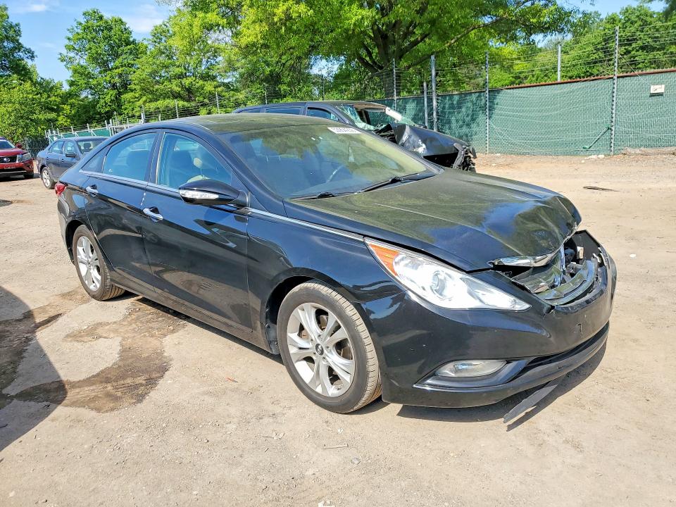 Photo 4 from auction – 2013 HYUNDAI SONATA with VIN 5NPEC4AC4DH718141