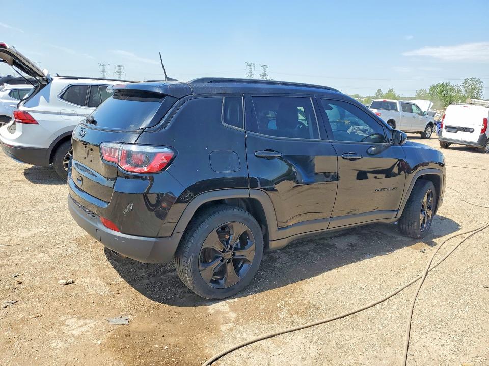 Photo 3 from auction – 2019 JEEP COMPASS with VIN 3C4NJDBB3KT648317