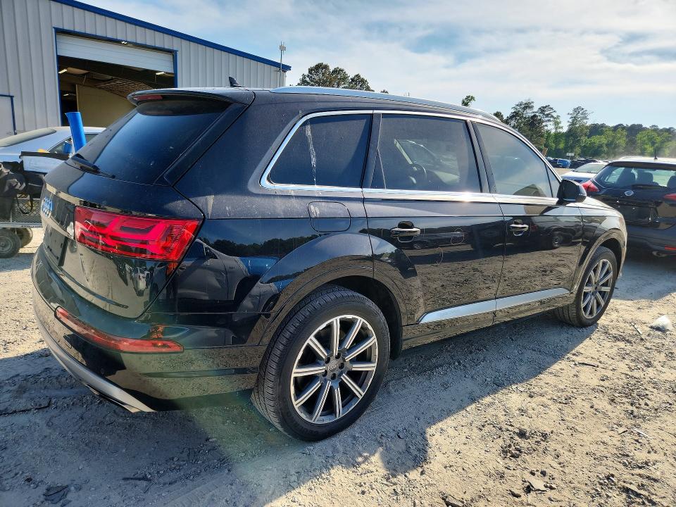 Photo 3 from auction – 2019 AUDI Q7 with VIN WA1LHAF77KD023894