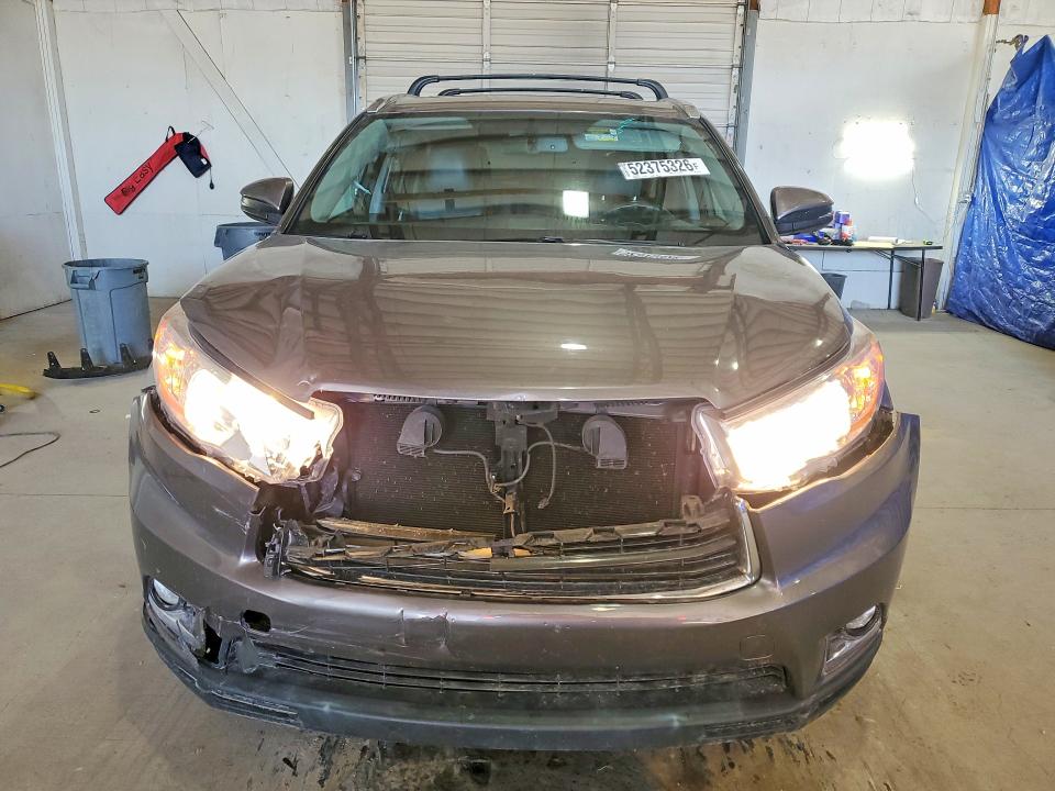 Photo 5 from auction – 2016 TOYOTA HIGHLANDER with VIN 5TDDKRFH5GS273360