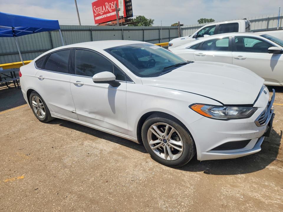 Photo 4 from auction – 2018 FORD FUSION with VIN 3FA6P0HD6JR160467
