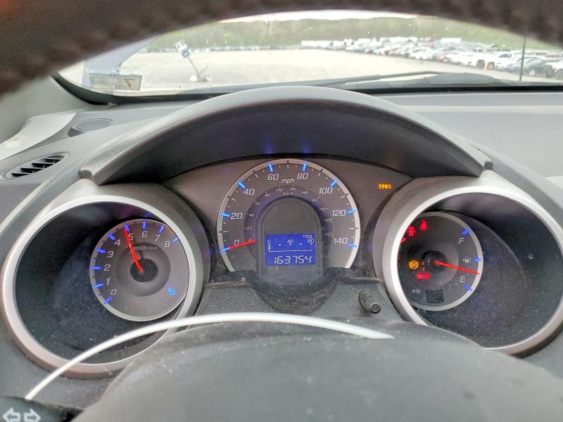 Photo 9 from auction – 2010 HONDA FIT with VIN JHMGE8H45AC027022