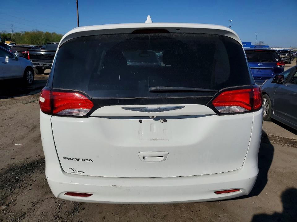 Photo 6 from auction – 2017 CHRYSLER PACIFICA with VIN 2C4RC1DG2HR633869