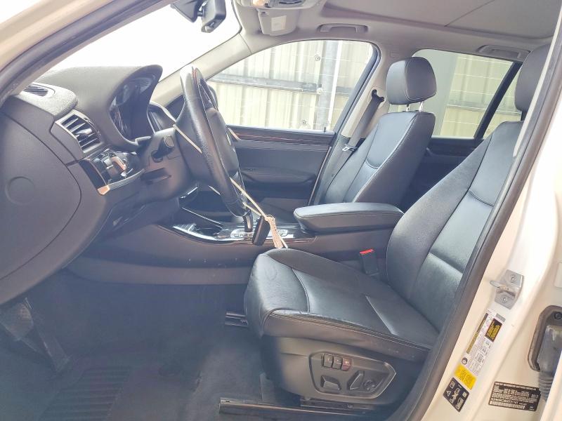 Photo 7 from auction – 2017 BMW X3 with VIN 5UXWX9C38H0T21181