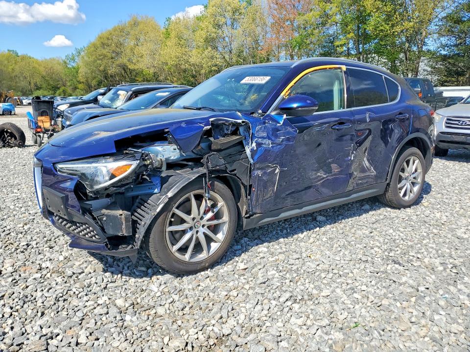 Снимка 1 от търг – 2018 ALFA ROMEO STELVIO с VIN ZASFAKBN9J7B60017
