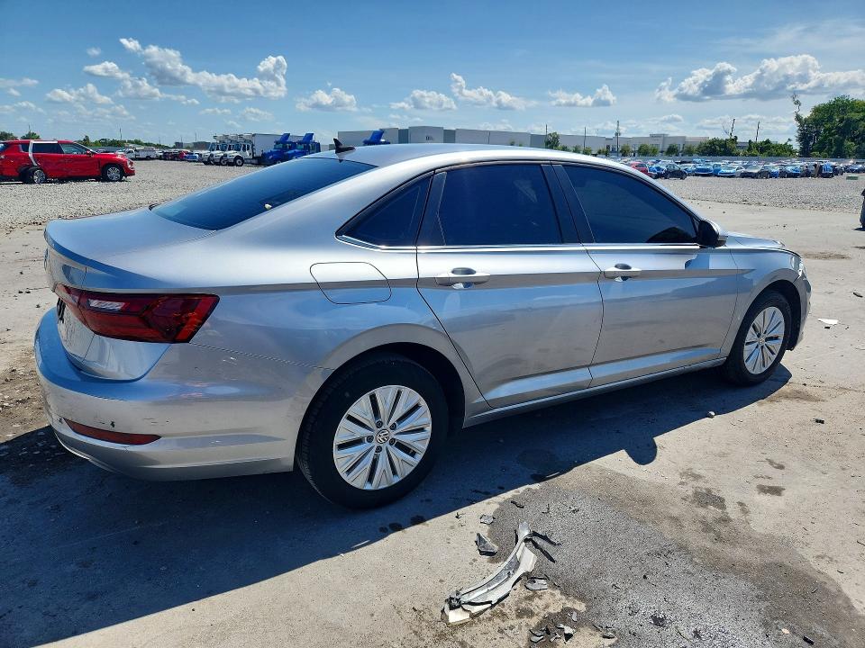 Photo 3 from auction – 2020 VOLKSWAGEN JETTA with VIN 3VWCB7BU7LM022124