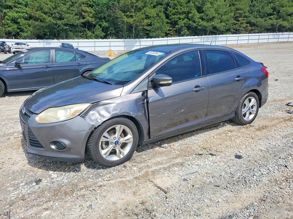 FORD FOCUS 2014 with VIN 1FADP3F29EL236200 - Photo from auction