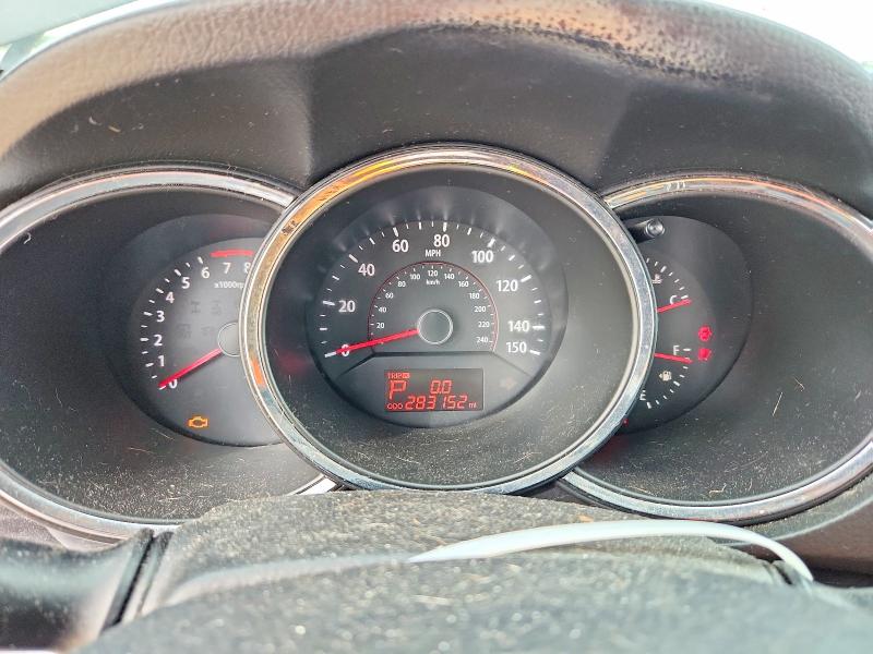Снимка 9 от търг – 2011 KIA SORRENTO с VIN 5XYKT3A19BG103133