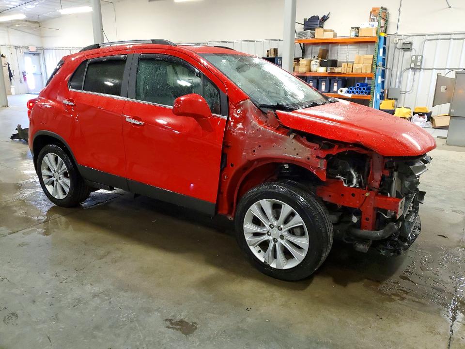 Photo 4 from auction – 2018 CHEVROLET TRAX with VIN 3GNCJRSB8JL262485