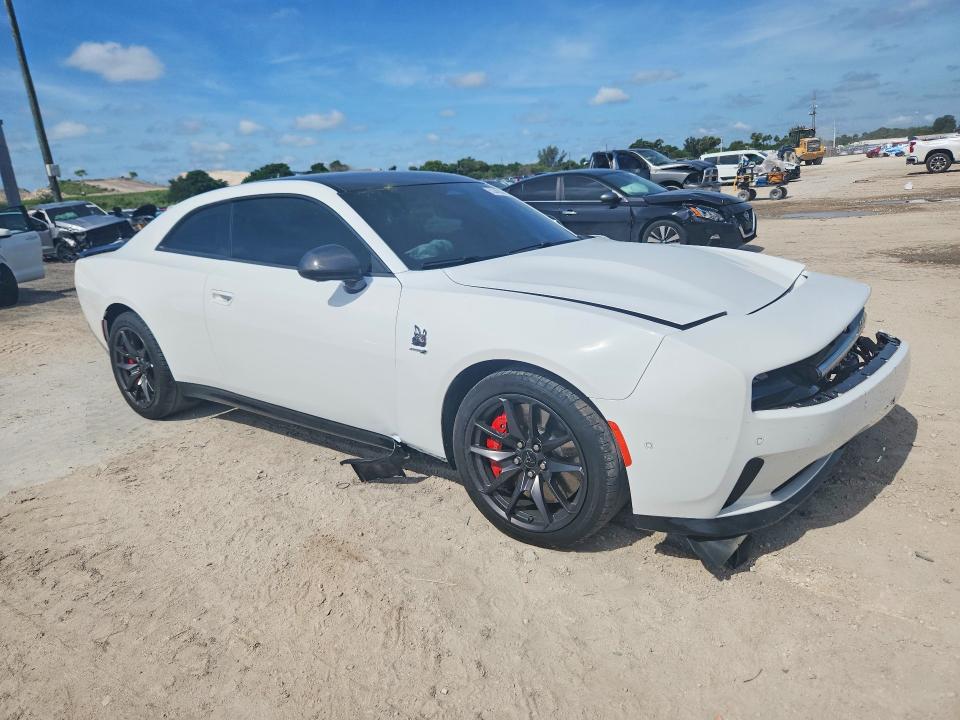 Photo 4 from auction – 2024 DODGE CHARGER with VIN 2C3CDBDK1RR208565